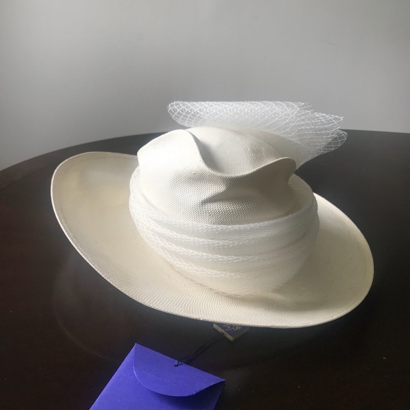 New Philip Treacy London Ivory Natural straw hat - Picture 8 of 10